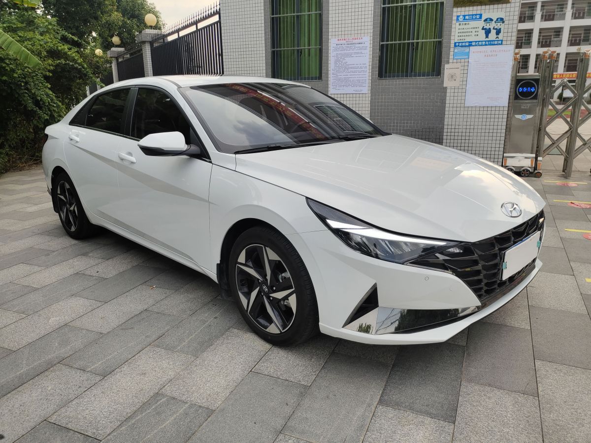 2021年2月現代 伊蘭特 2021款 1.5l lux尊貴版