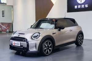 MINI MINI 2.0T COOPER S 艺术家