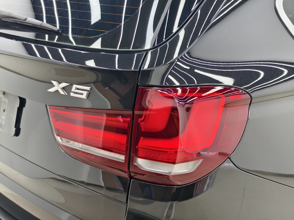 寶馬 寶馬X5  2014款 xDrive35i 領(lǐng)先型圖片