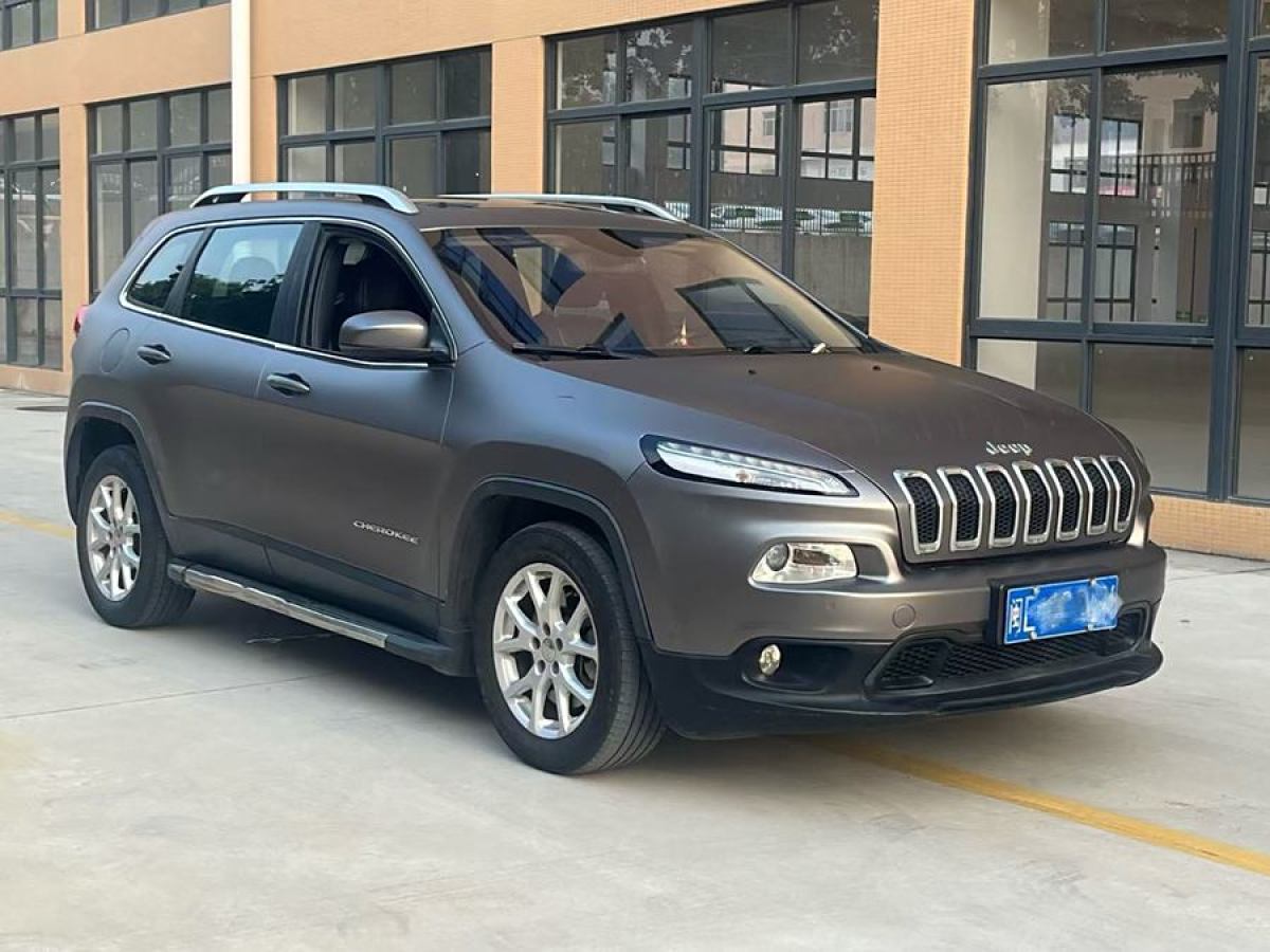 Jeep 自由光  2016款 2.4L 領(lǐng)先版圖片