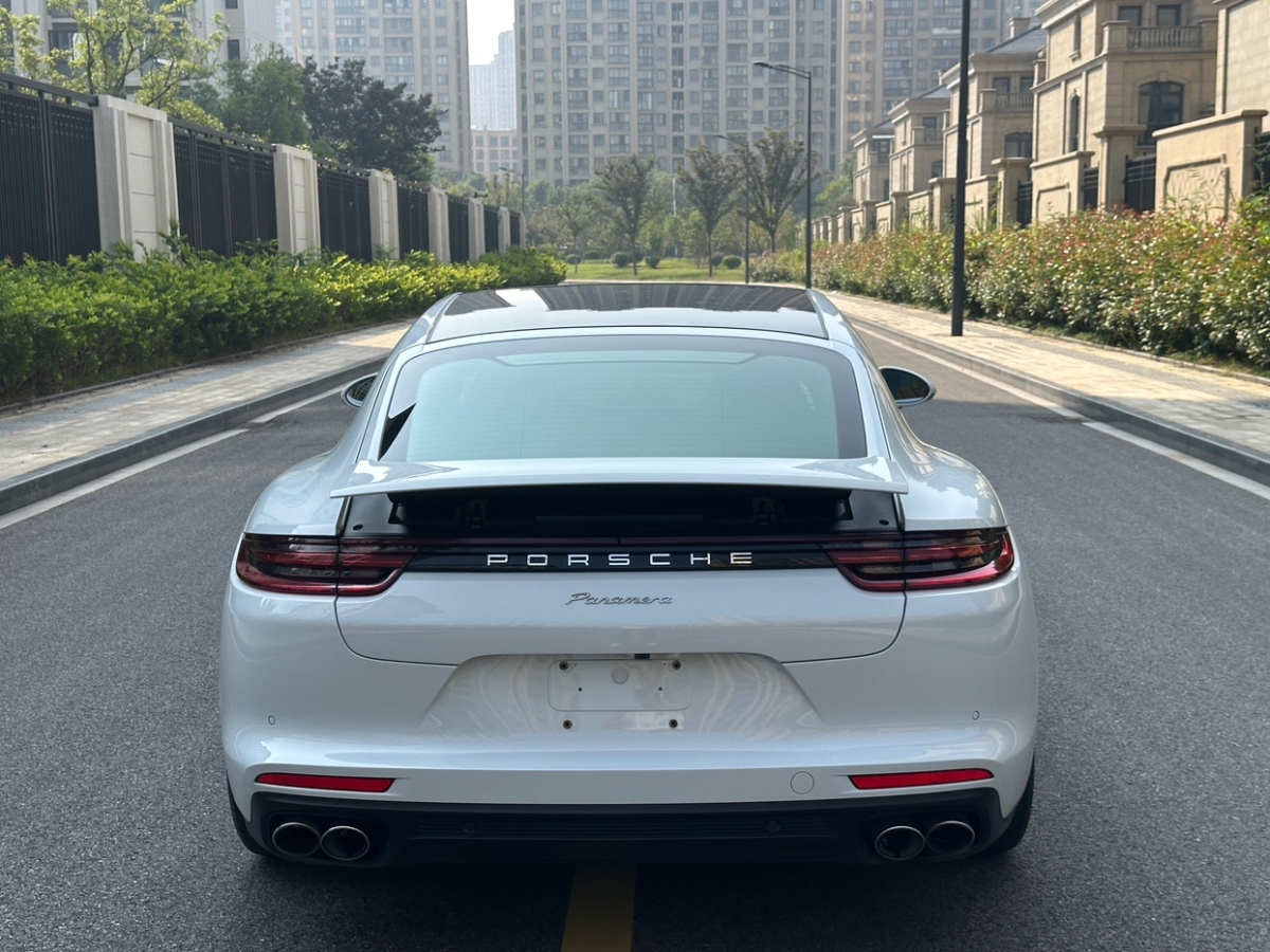 保時(shí)捷 Panamera  2019款 Panamera 4 行政加長(zhǎng)版 2.9T圖片