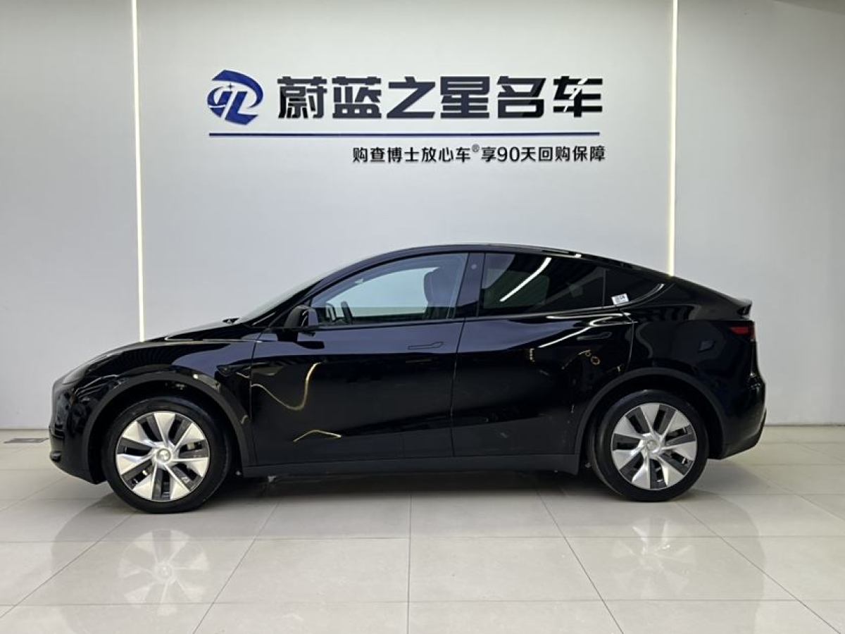 特斯拉 Model 3  2022款 后輪驅(qū)動(dòng)版圖片