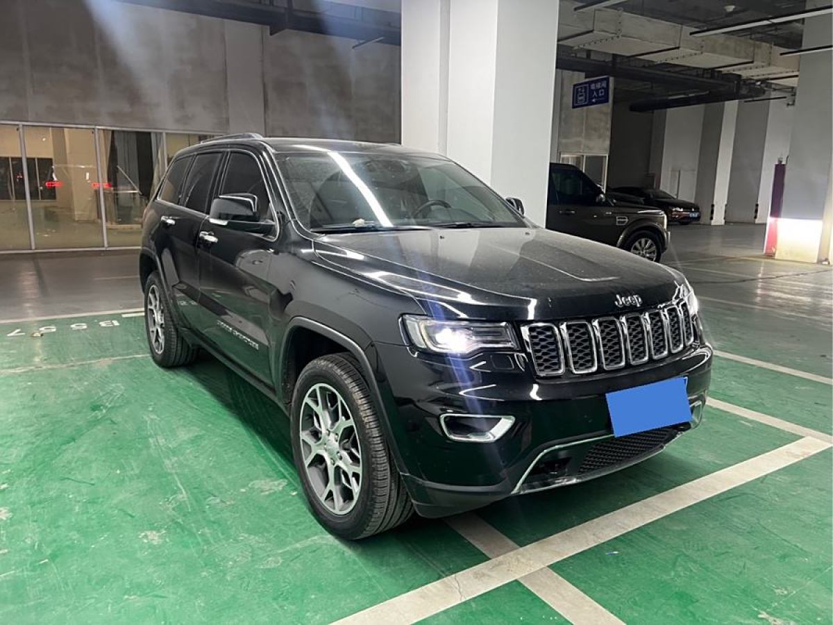 Jeep 大切諾基  2021款 3.0L 80周年紀念版圖片