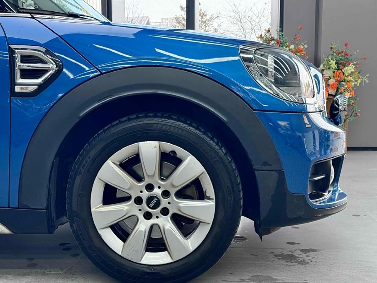 MINI COUNTRYMAN  2018款 1.5T COOPER 經(jīng)典派圖片