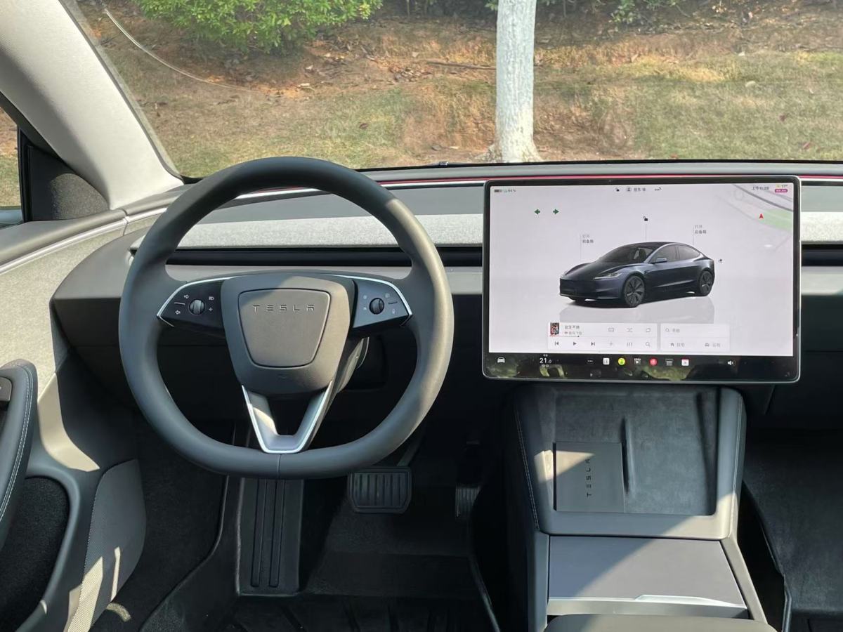 特斯拉 Model Y  2023款 后輪驅(qū)動(dòng)版圖片