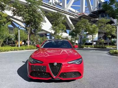 2022年10月 阿尔法·罗密欧 Giulia 2.0T 280HP Ti 驾控版图片