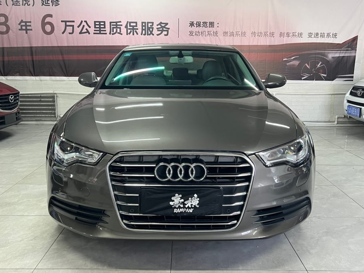 奧迪 奧迪A6L  2012款 TFSI 標(biāo)準(zhǔn)型圖片