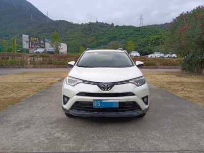 2017年5月 豐田 RAV4 榮放 2.0L CVT兩驅(qū)風(fēng)尚版圖片