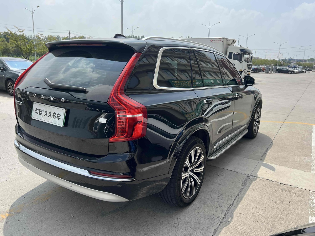 沃爾沃 XC90新能源  2022款 改款 E驅(qū)混動(dòng) T8 智尊豪華版 7座圖片