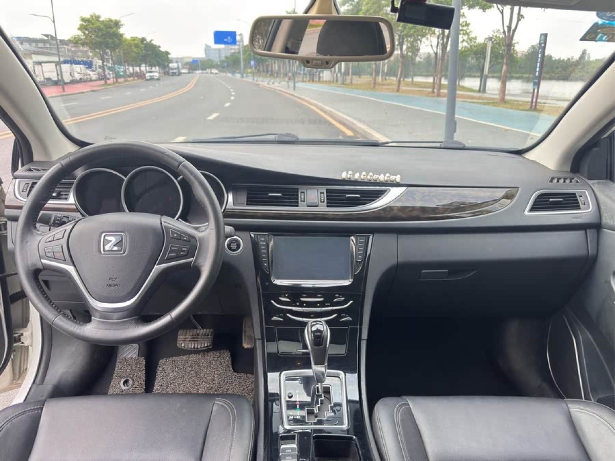 眾泰 Z500  2016款 1.5T CVT尊貴型圖片