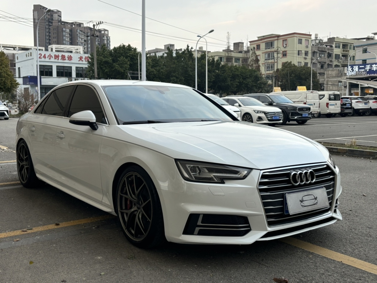 奧迪 奧迪A4L  2019款 40 TFSI 進取型 國V圖片