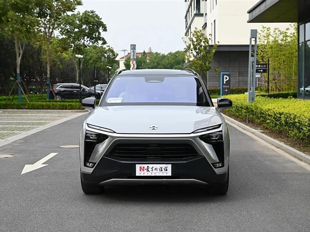 蔚來 ES8  2020款 415KM 基準(zhǔn)版 六座版圖片