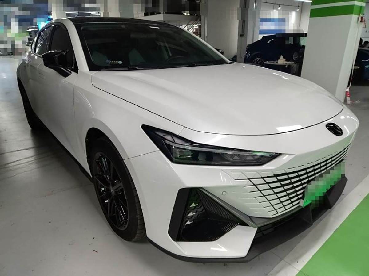 長(zhǎng)安 長(zhǎng)安UNI-V 智電iDD  2023款 智電iDD 1.5T 113km智趣型圖片