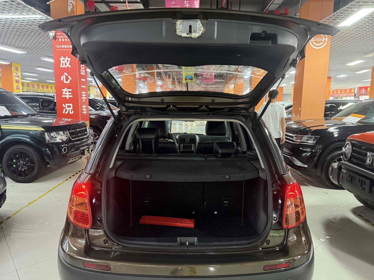 鈴木 天語  2012款 SX4 1.6L 兩廂銳騎型圖片