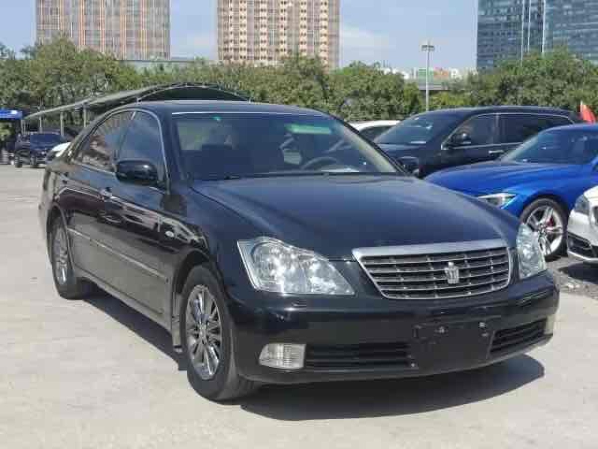 豐田 皇冠  2009款 2.5L Royal特別導(dǎo)航版圖片