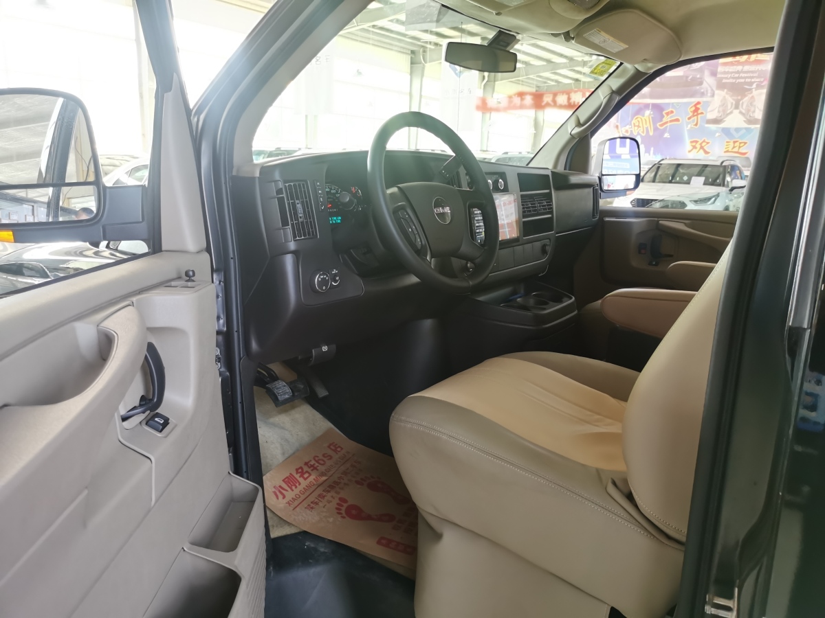 GMC SAVANA  2011款 6.0L 商務(wù)之星7座圖片