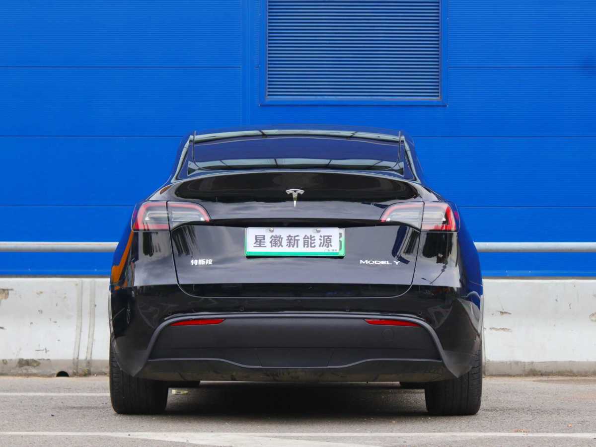 2022年12月特斯拉 Model Y  2020款 改款 長續(xù)航后輪驅(qū)動版