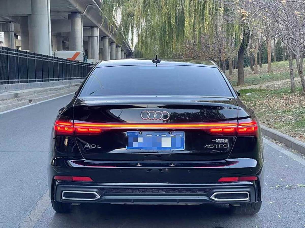 奧迪 奧迪A6L  2021款 45 TFSI 臻選動(dòng)感型圖片