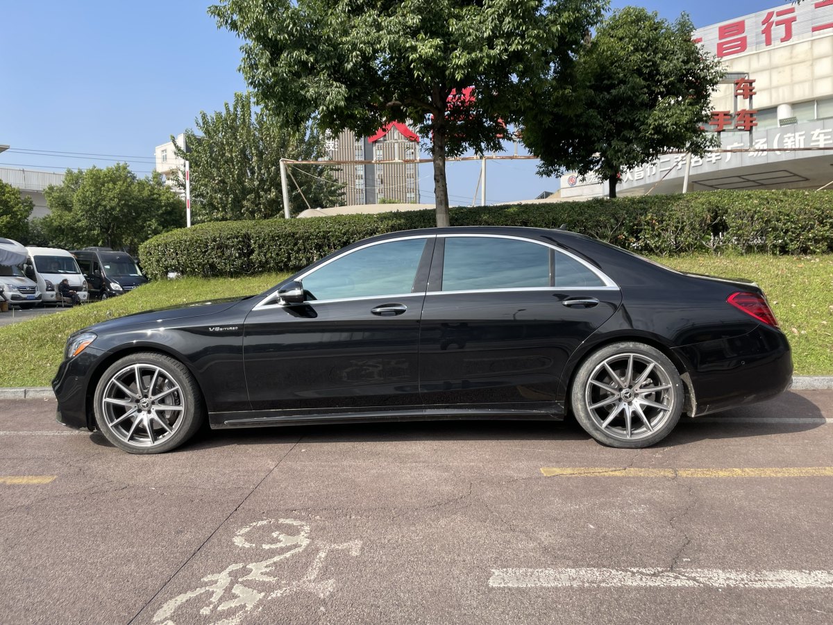 2018年5月奔馳 邁巴赫S級  2018款 S 560 4MATIC