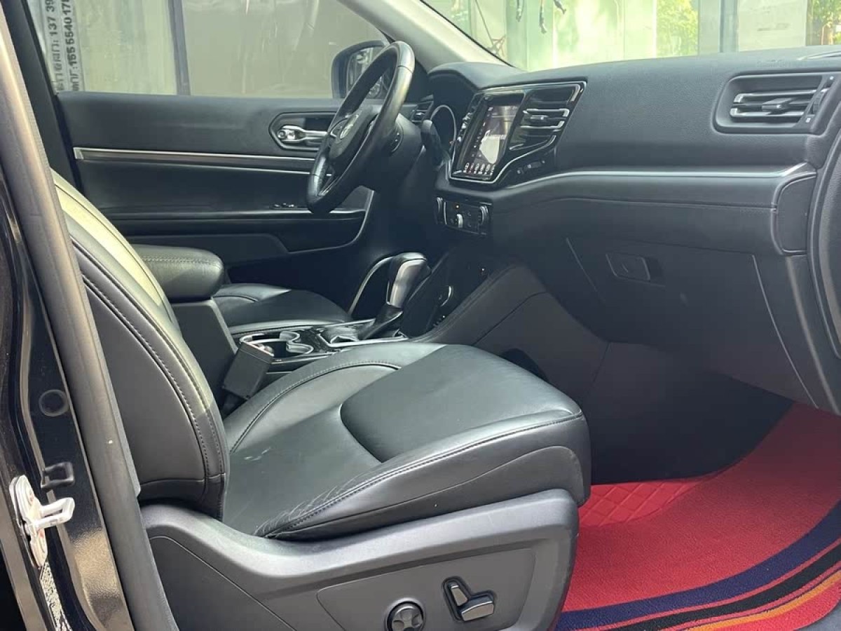 Jeep 大指揮官  2018款 2.0T 四驅(qū)臻享版 國VI圖片