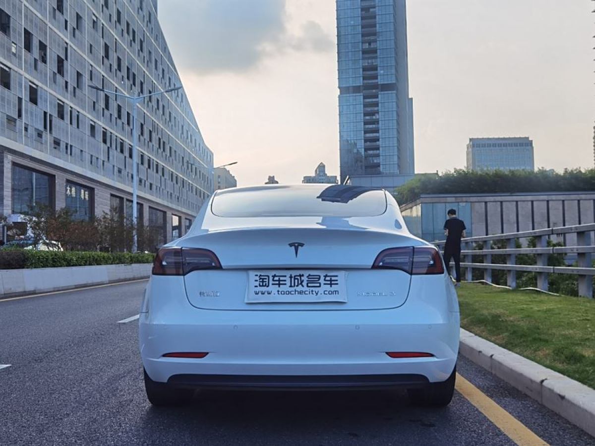 2021年5月特斯拉 Model 3  2019款 標(biāo)準(zhǔn)續(xù)航后驅(qū)升級(jí)版