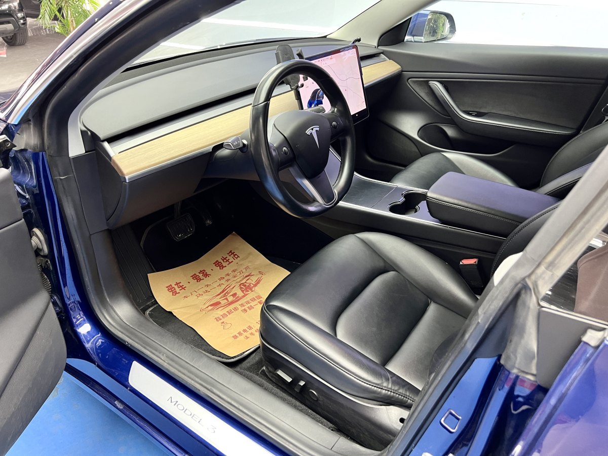 特斯拉 Model 3  2019款 長續(xù)航后驅(qū)版圖片