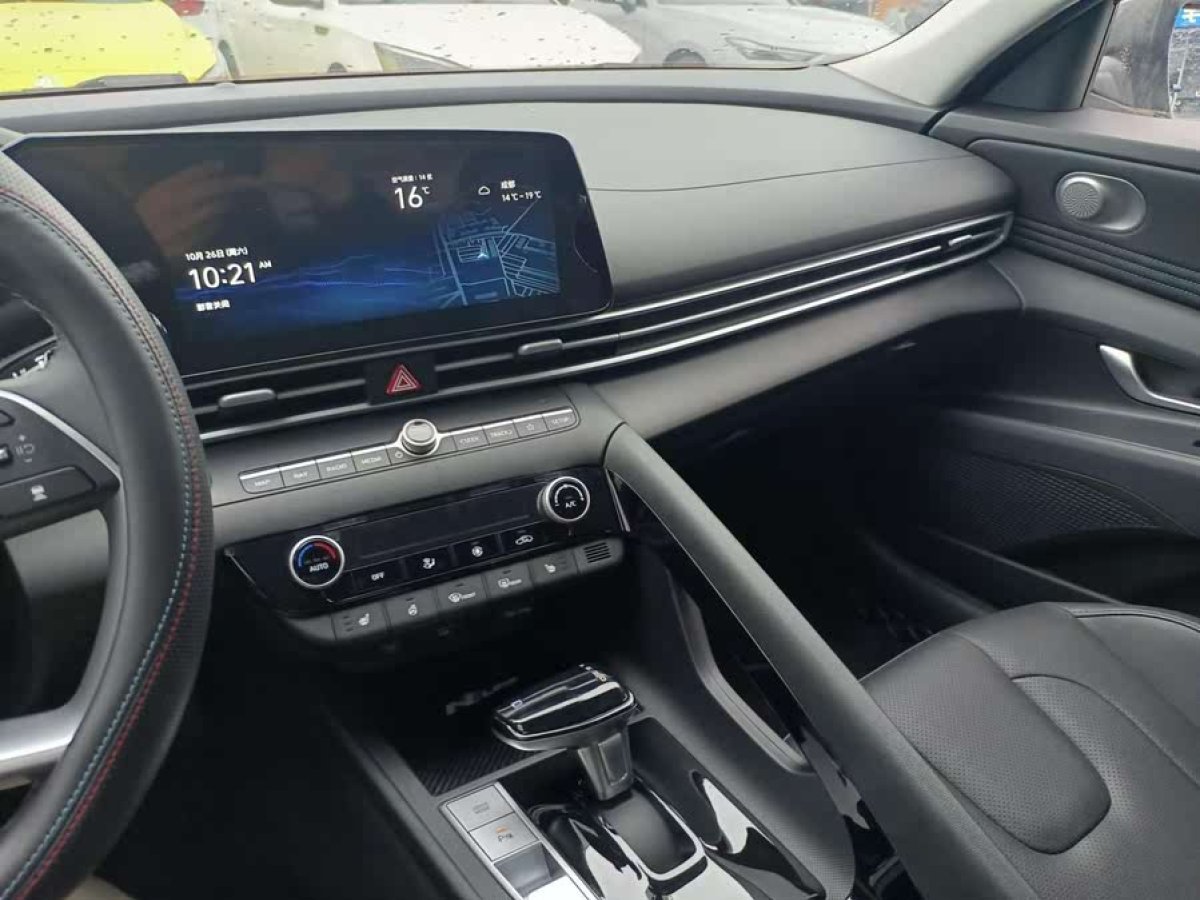 現(xiàn)代 伊蘭特  2022款 1.5L CVT GLS領(lǐng)先版圖片