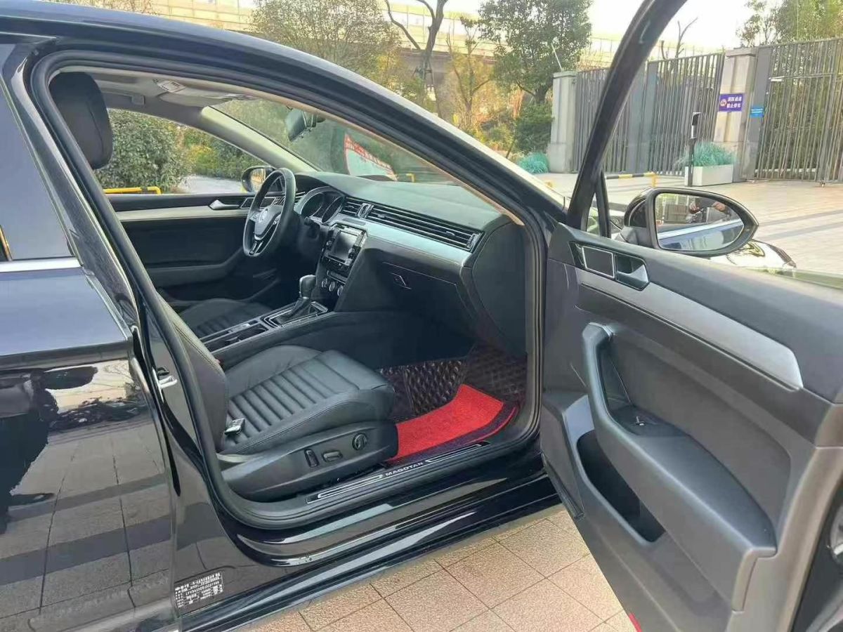 大眾 邁騰  2019款 280TSI DSG 領(lǐng)先型圖片