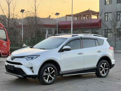 2017年11月 豐田 RAV4 榮放 2.0L CVT兩驅(qū)風尚版圖片