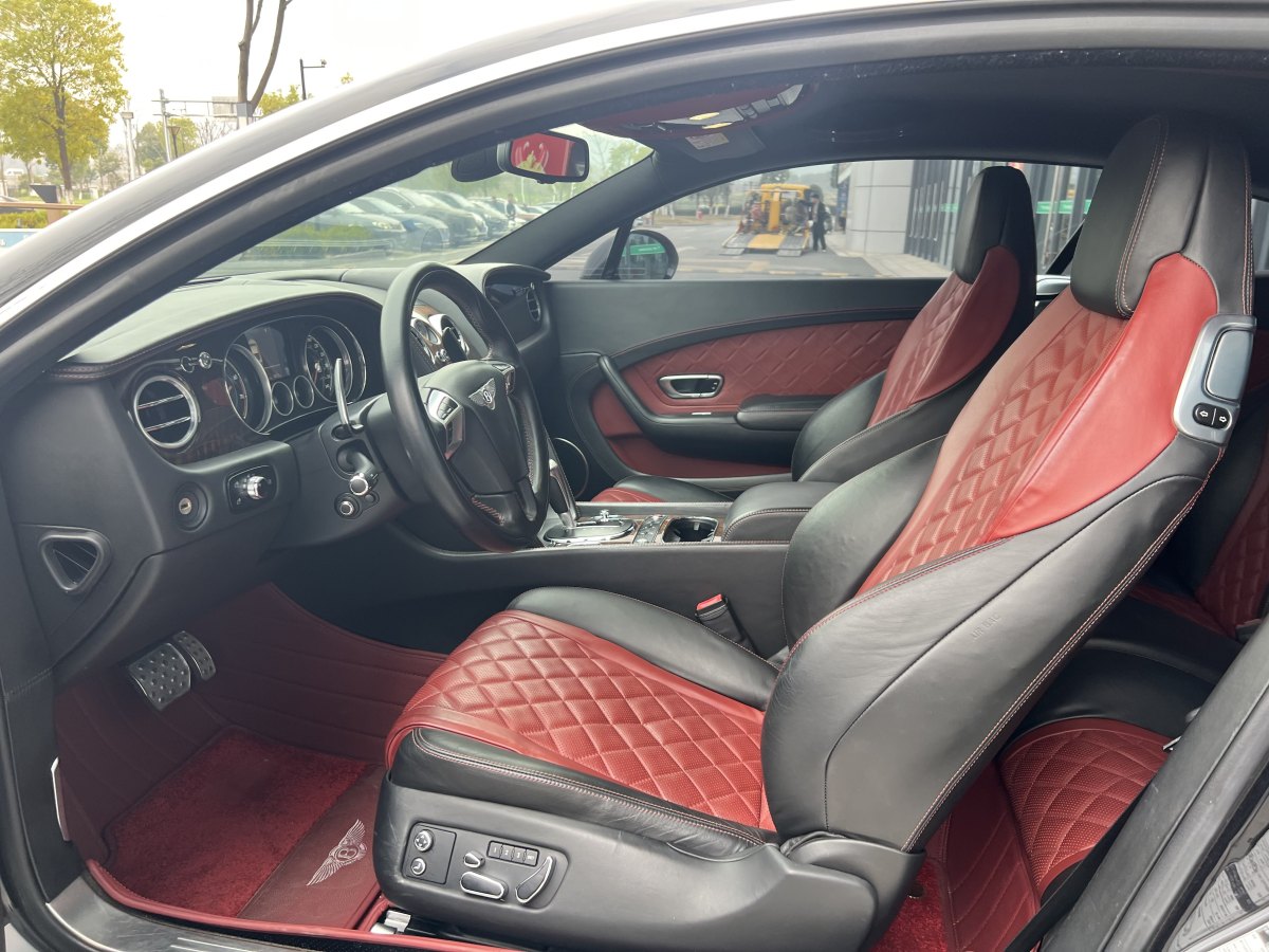 2018年1月宾利 欧陆  2016款 4.0T GT V8 S 标准版