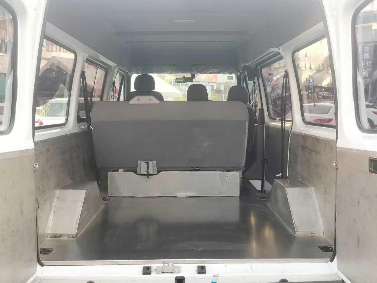 江鈴 特順  2021款 2.8T BUS加長軸17座柴油國VI JX493圖片