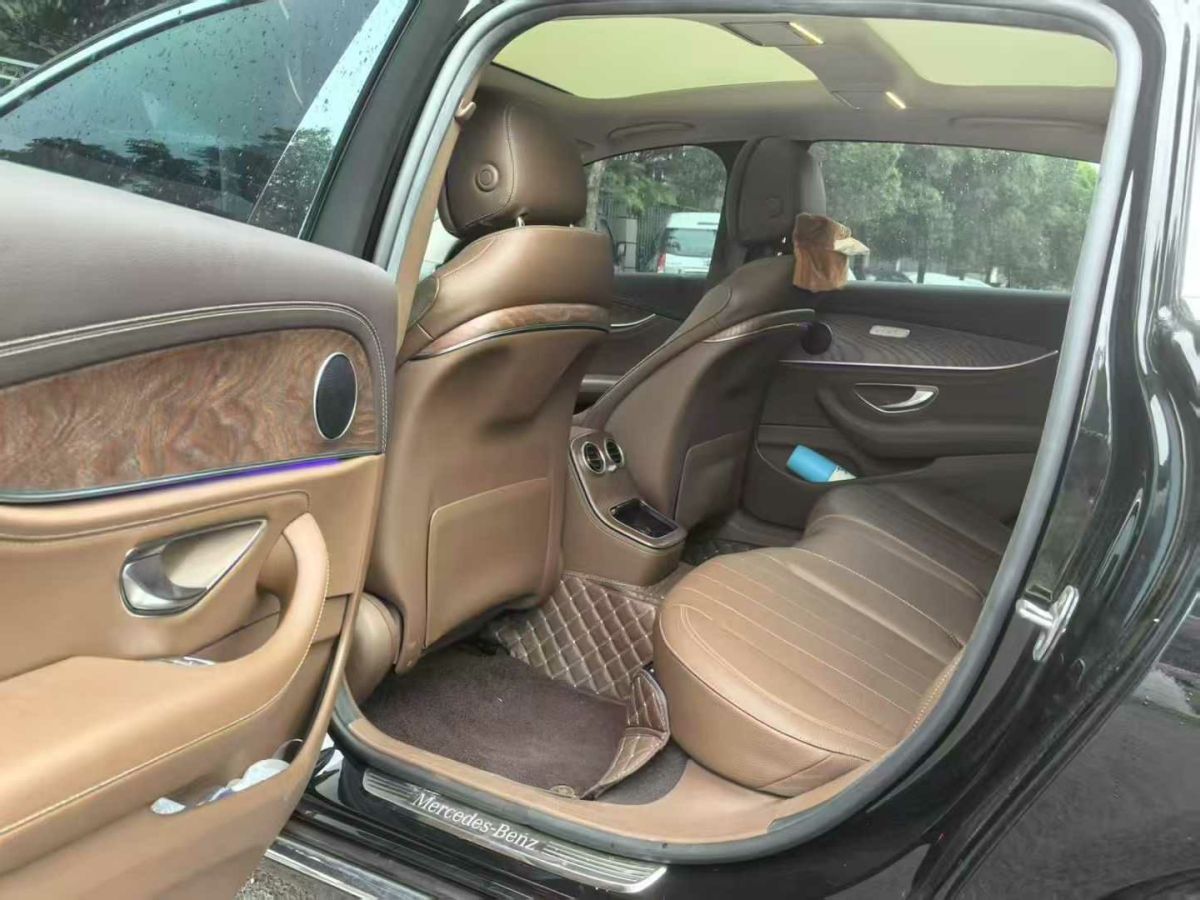 奔馳 奔馳E級(jí)  2021款 E 300 L 豪華型圖片