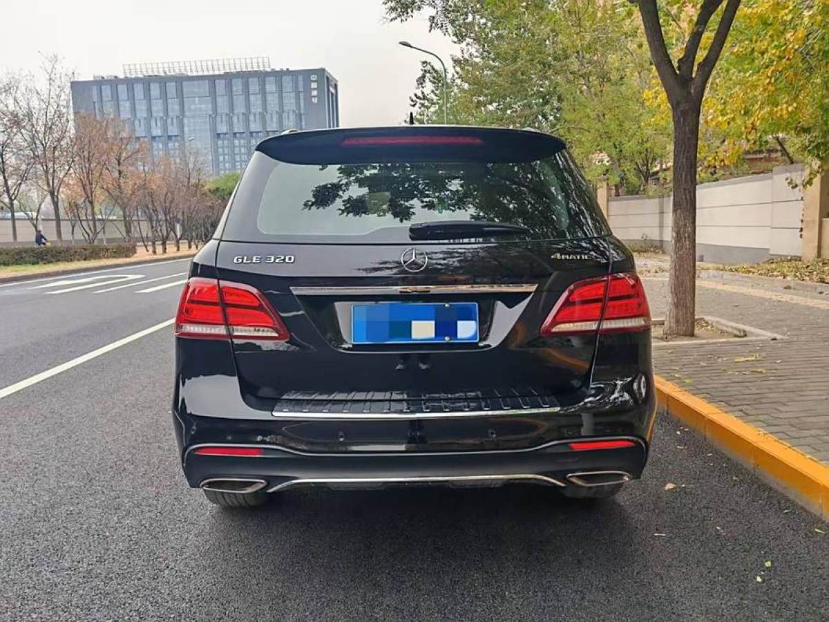 奔馳 奔馳GLE  2017款 GLE 320 4MATIC 動(dòng)感型圖片