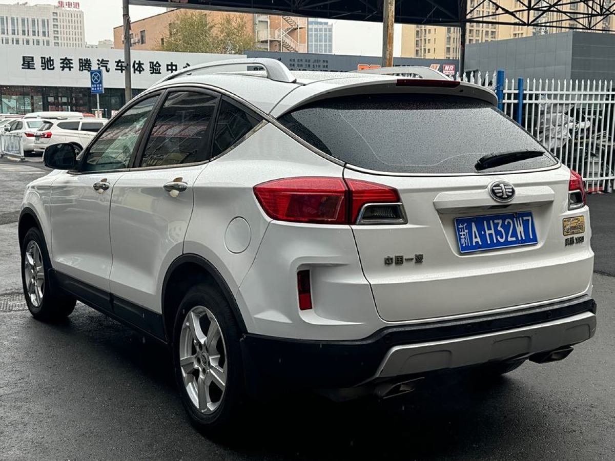 奔騰 X80  2013款 2.0L 自動豪華型圖片