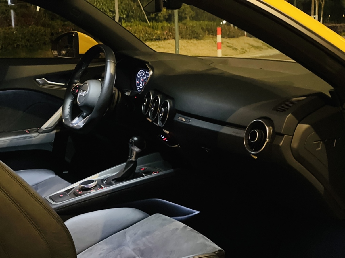 奥迪 奥迪TT  2015款 TT Coupe 45 TFSI图片