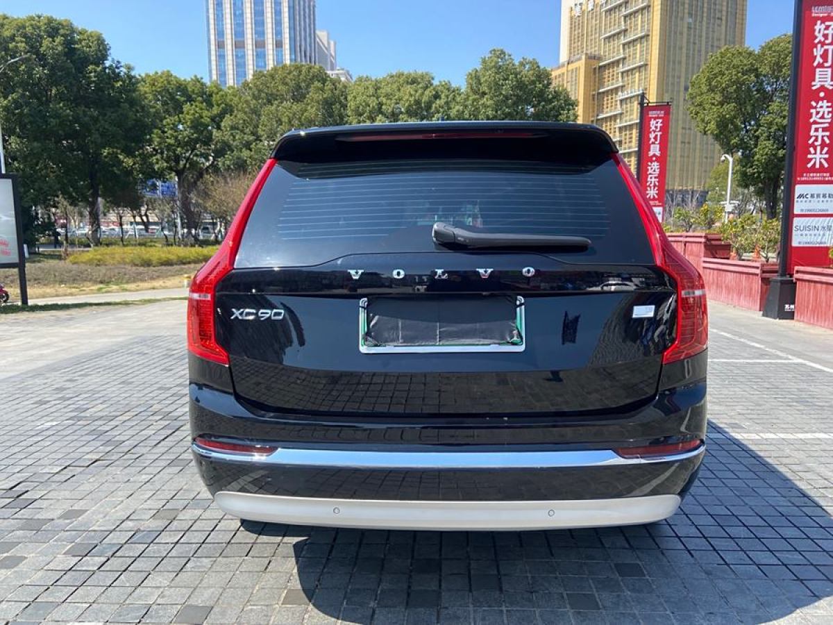 沃爾沃 XC90新能源  2022款 改款 E驅(qū)混動 T8 智尊豪華版 7座圖片