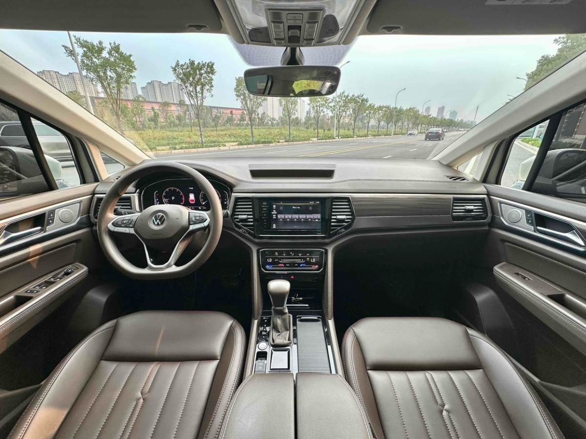 大眾 威然  2020款 330TSI 商務(wù)版圖片
