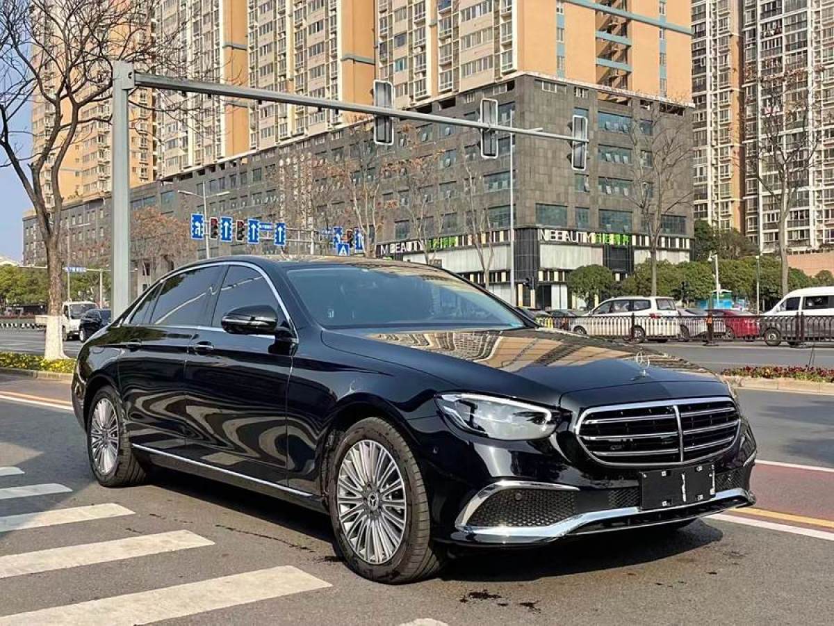 奔馳 奔馳E級  2022款 改款 E 300 L 豪華型圖片