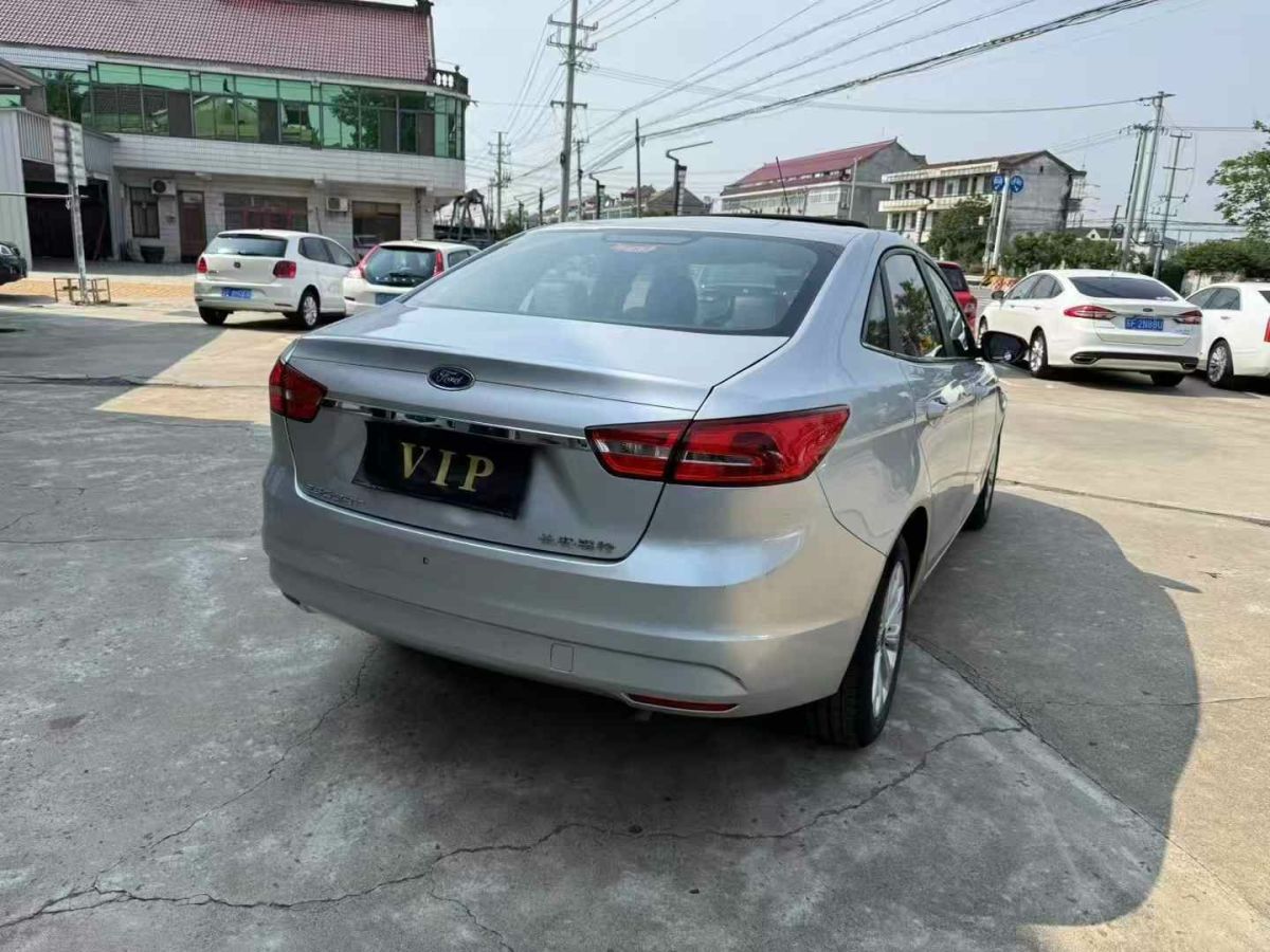 福特 福睿斯  2015款 1.5L 自動時尚型圖片