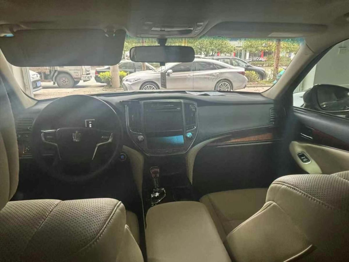 豐田 皇冠  2015款 2.0T 先鋒版圖片