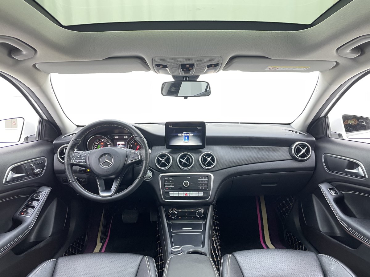 奔驰 奔驰GLA  2018款 GLA 200 动感型图片