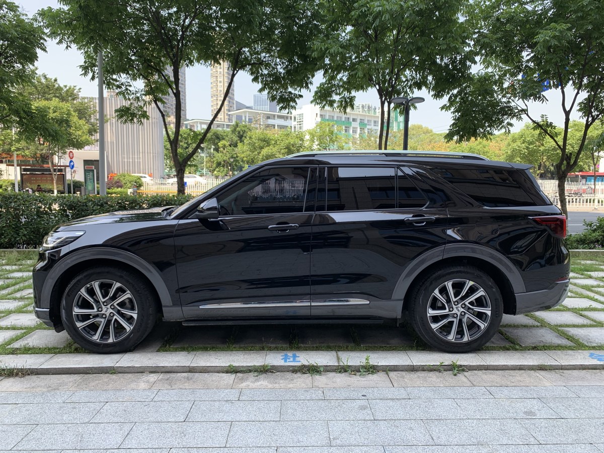 福特 探險(xiǎn)者  2023款 EcoBoost 285 后驅(qū)風(fēng)尚版 7座圖片