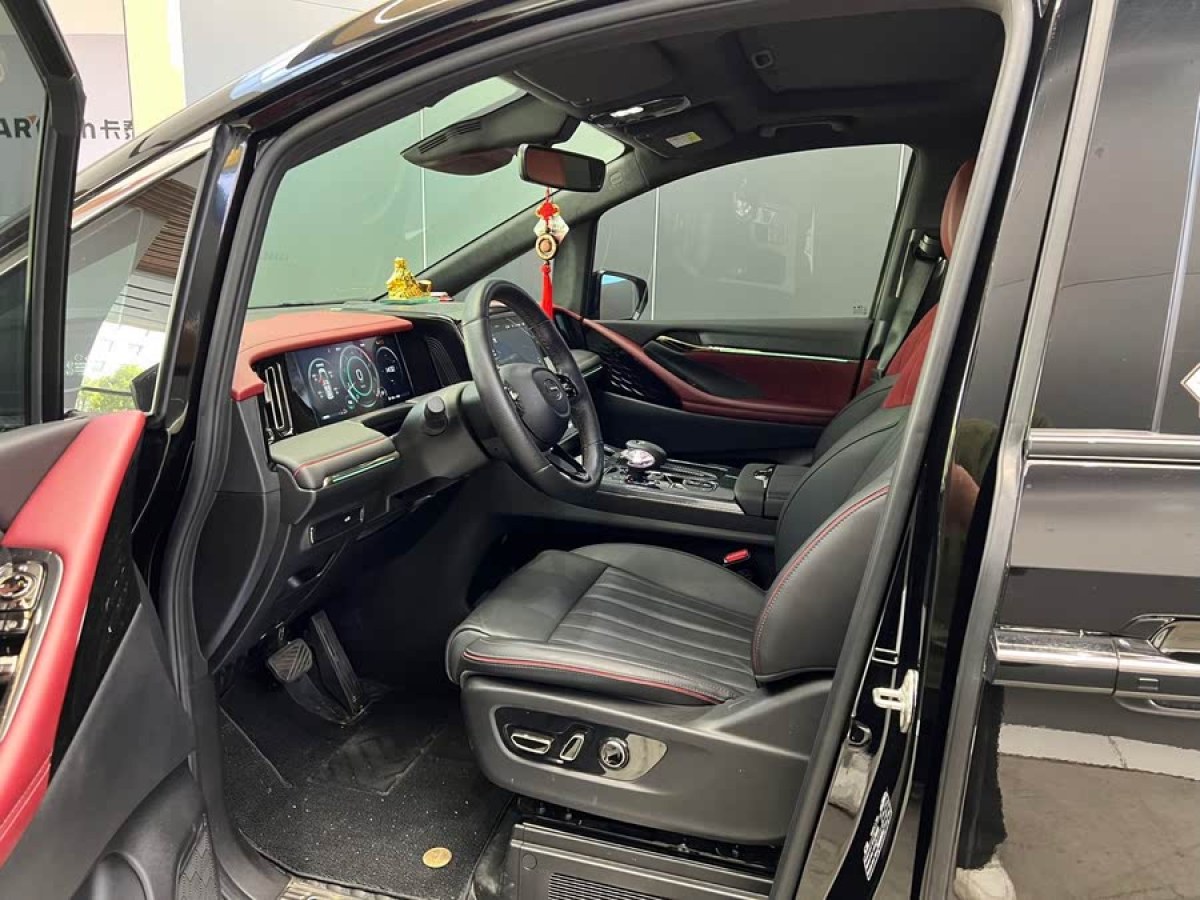 廣汽傳祺 M8  2024款 宗師系列 400T 至尊版圖片