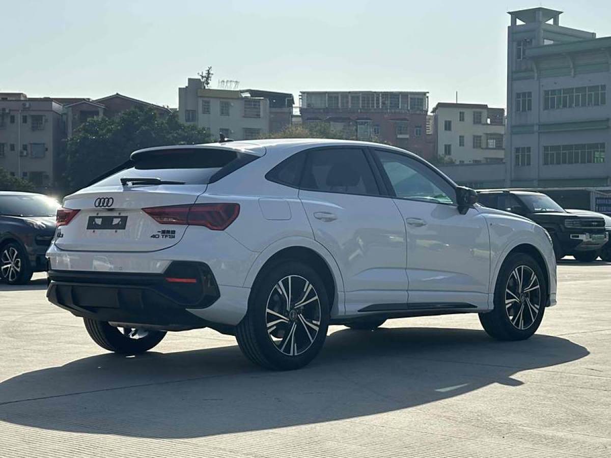 奧迪 奧迪Q3 Sportback  2023款 改款 40 TFSI 時(shí)尚型圖片