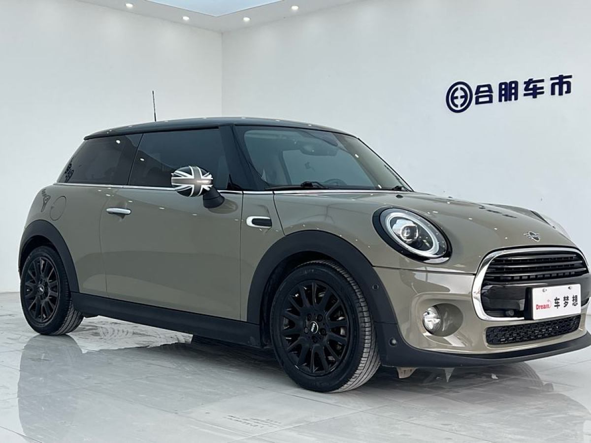 MINI COUNTRYMAN  2018款 1.5T COOPER 經(jīng)典派圖片