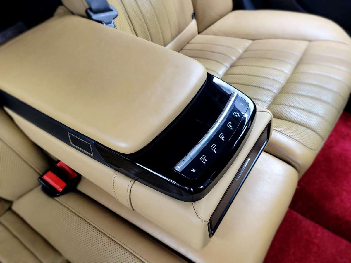 2013年6月奔驰 奔驰S级  2012款 S 600 L Grand Edition designo