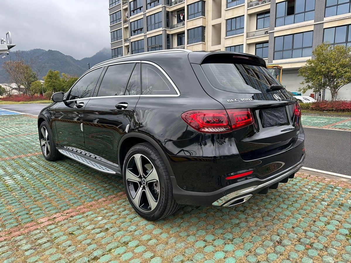 奔馳 奔馳GLC  2022款 改款 GLC 300 L 4MATIC 動感型臻藏版圖片