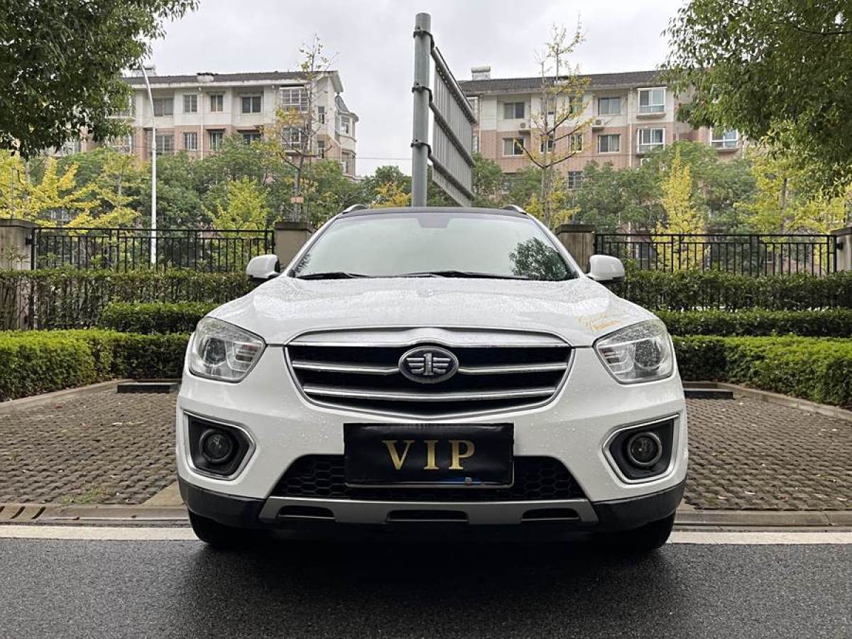 奔騰 X80  2013款 2.0L 手動豪華型圖片