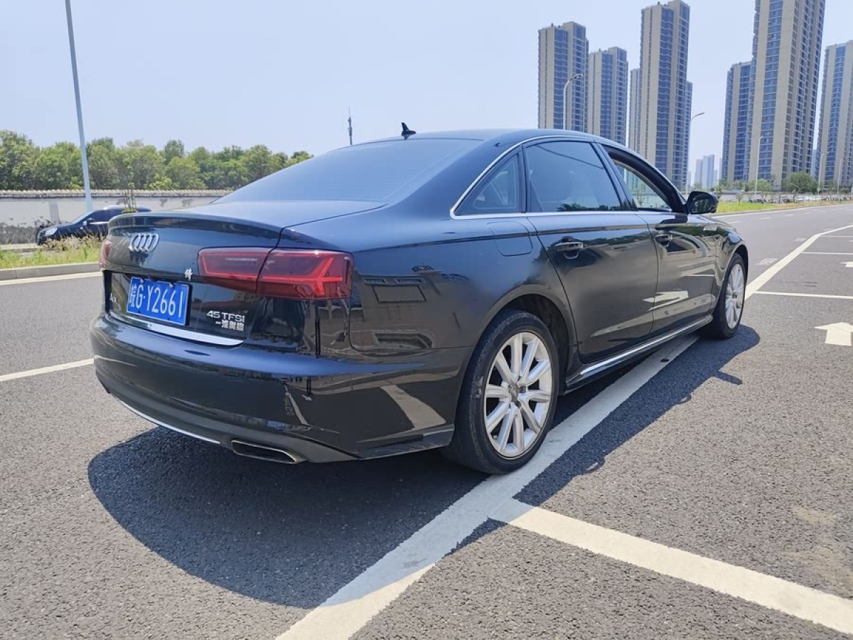 奧迪 奧迪A4L  2018款 30周年年型 30 TFSI 進(jìn)取型圖片