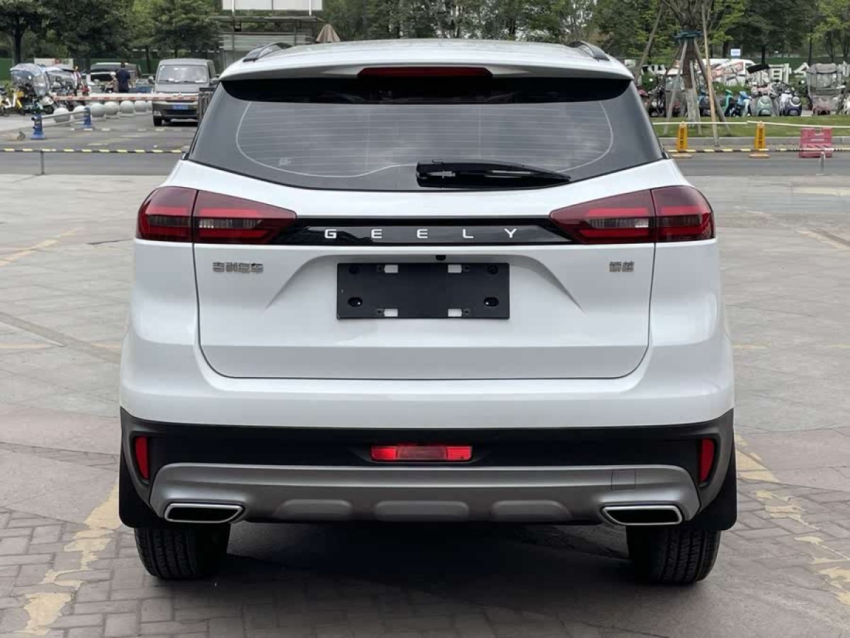 吉利 博越  2020款  1.8TD DCT兩驅(qū)智雅型圖片